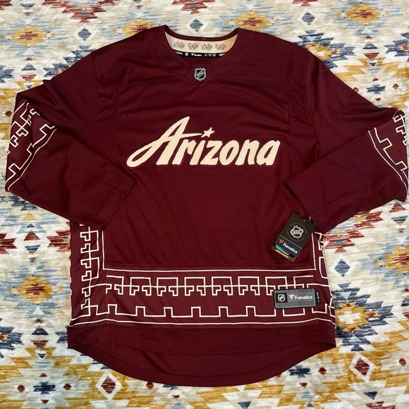 Arizona Coyotes Authentic Desert Night Jersey Size XL